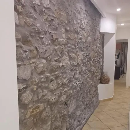 San Giusto Джардини-Наксос