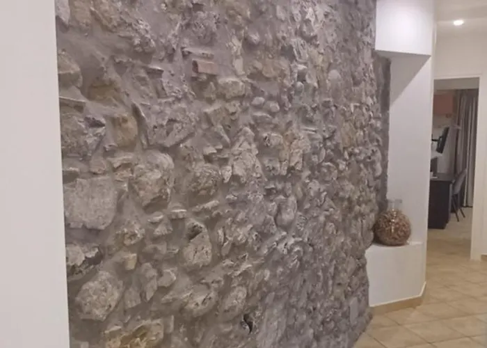 San Giusto גיארדיני נאקסוס